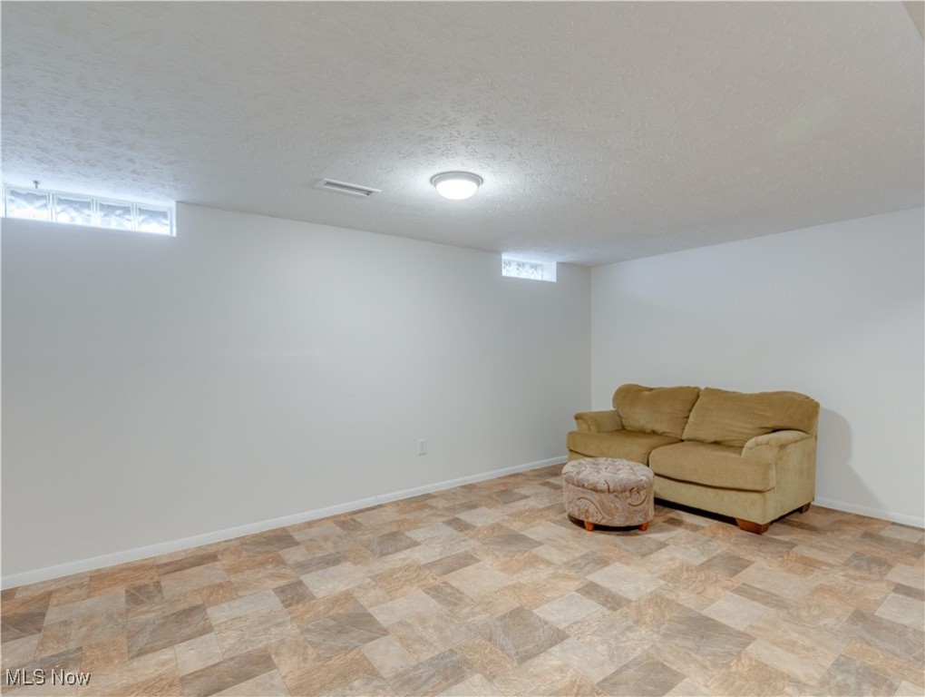 5573 Pipers Court #23, Parma, Ohio image 20