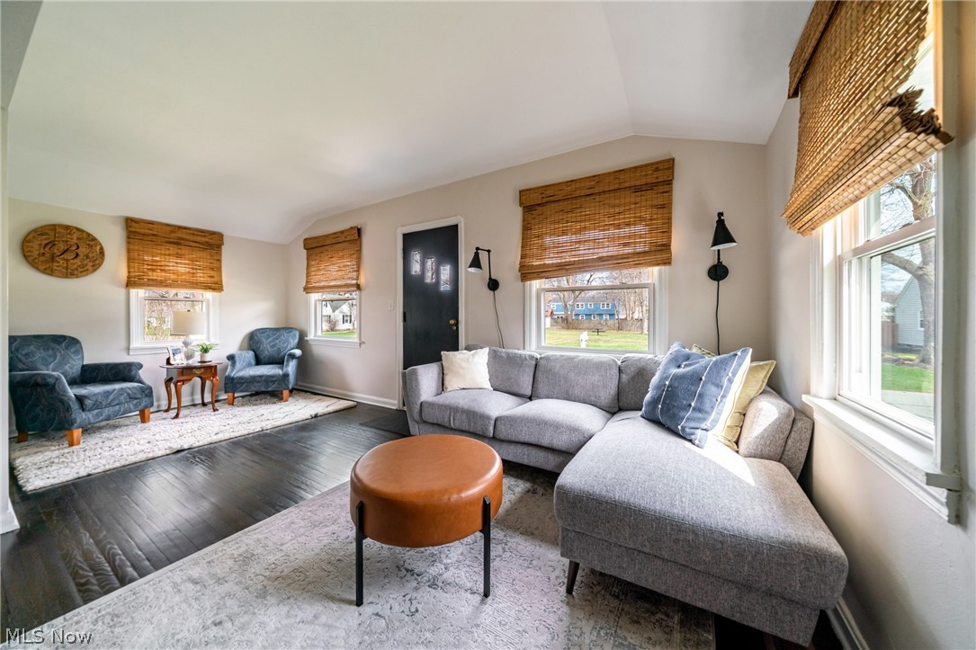 Vineyard Beach - Residential