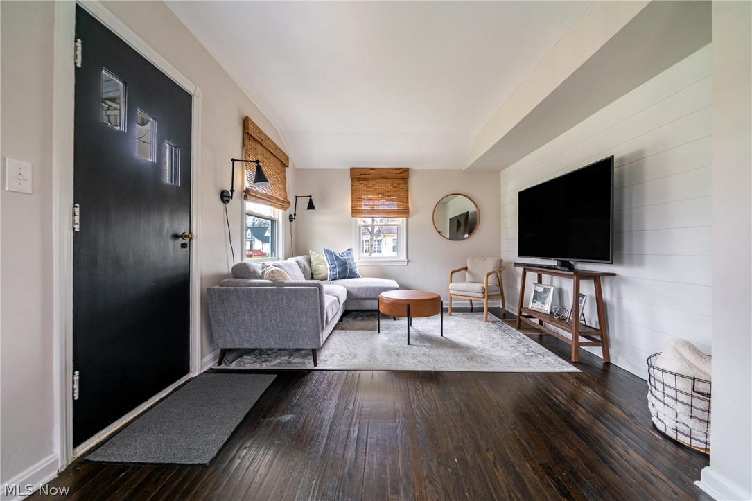 Vineyard Beach - Residential