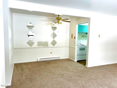 Tiny photo for 407 colonial Drive #47, Steubenville, OH 43952 (MLS # 5179431)