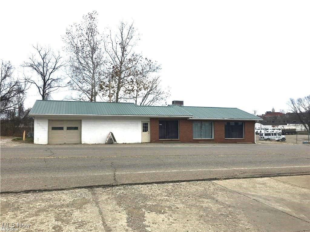 - Commercial Lease