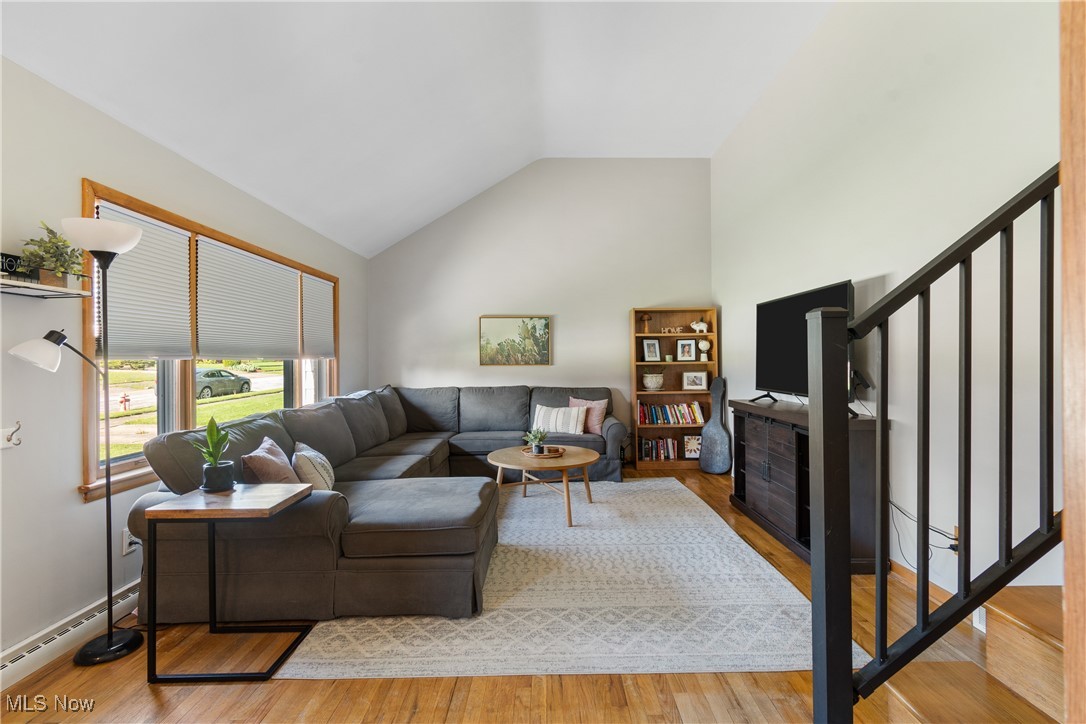 1015 Cornell Drive, Alliance, Ohio image 5