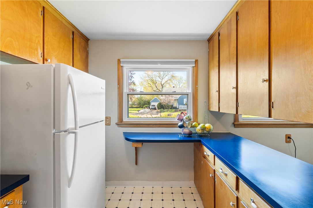 1015 Cornell Drive, Alliance, Ohio image 8