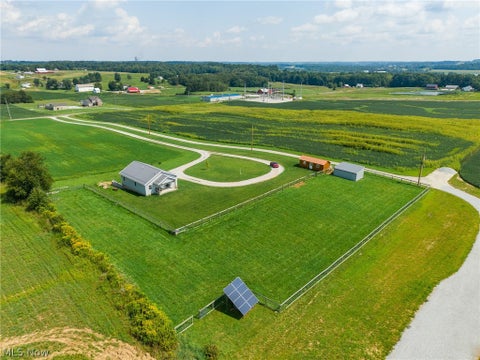 Homes For Sale - 3657 E Moreland Road<br/> Wayne County, Fredericksburg, OH 44627