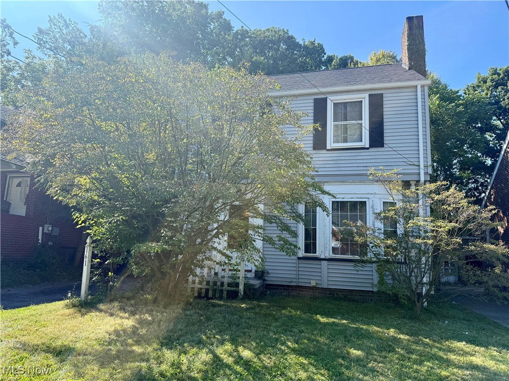 Welcome to 161 E Auburndale Ave! This charming 3-bedroom, 1-bath home has been thoughtfully updated throughout, offering move-in ready comfort and peace of mind. Major upgrades include a new roof (Aug 2023), new furnace (Nov 2022), and a completely renovated bathroom with all-new plumbing (Summer 2023). Enjoy cooking in the brand-new kitchen (Jan 2025) featuring modern finishes, while new carpet upstairs and fresh paint (2022) add a clean, updated feel. Don’t miss this beautifully refreshed home—schedule your showing today!