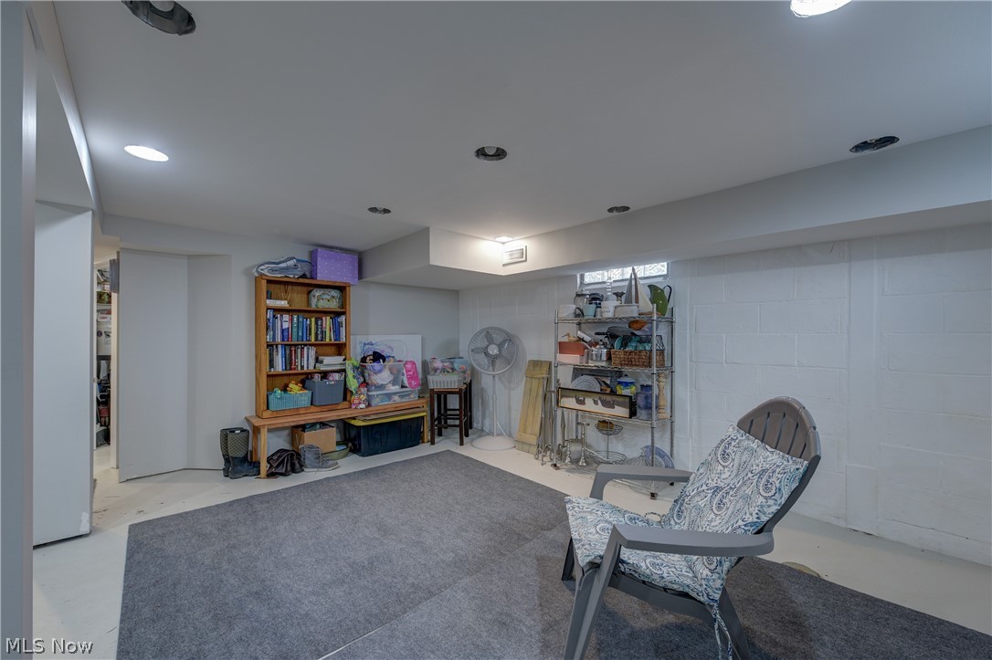 Lake View Park Realty - Residential