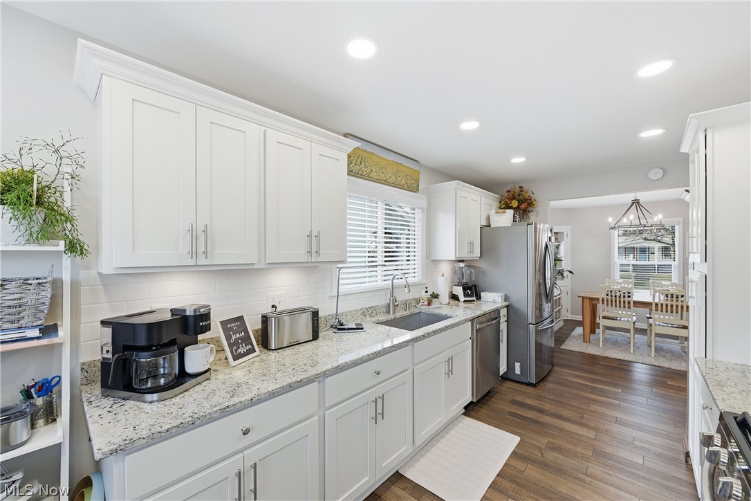 Lake View Park Realty - Residential