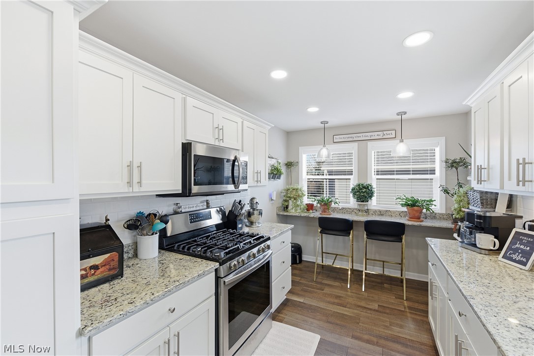 Lake View Park Realty - Residential