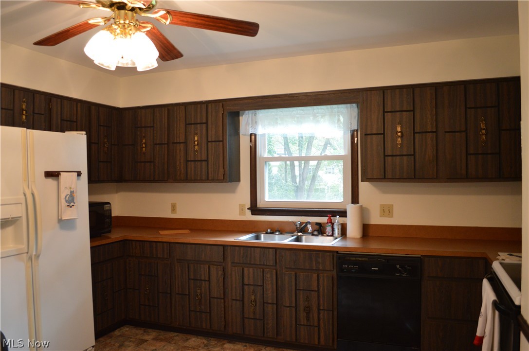 Pine Lake Estate #1 - Residential