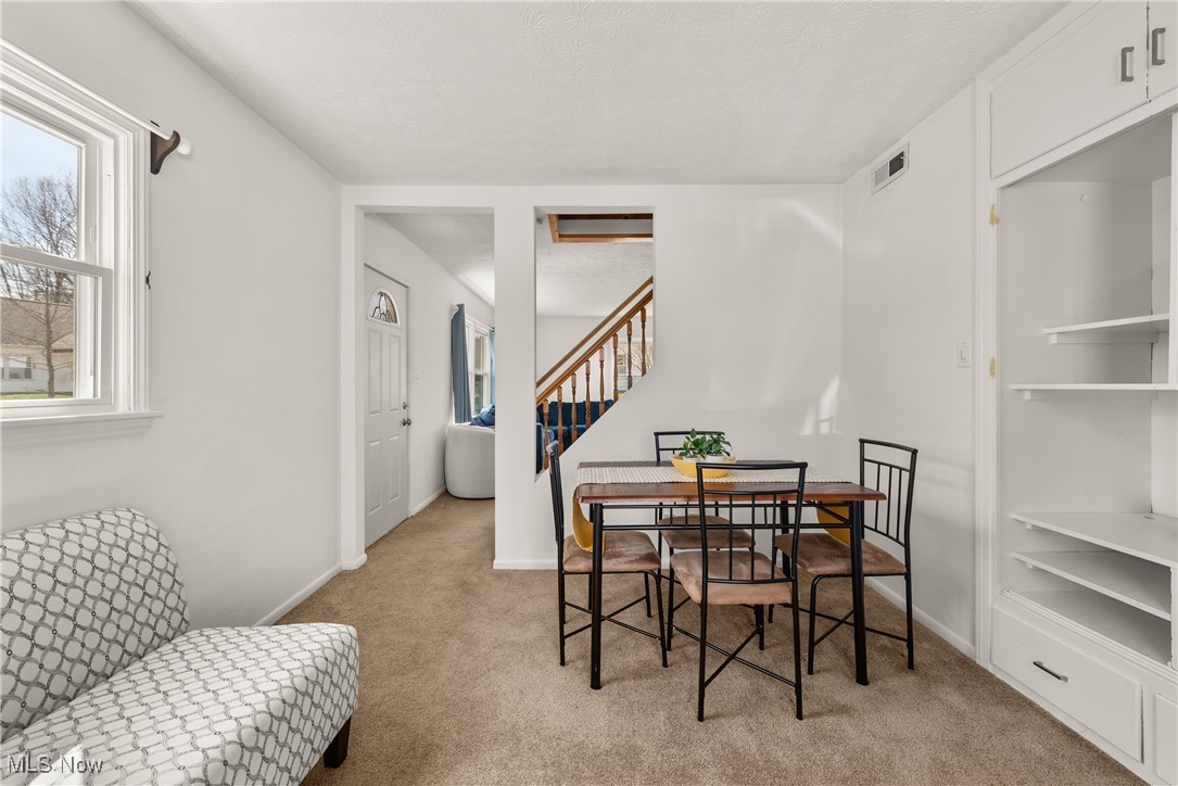 2130 Suncrest Drive, Cuyahoga Falls, Ohio image 10