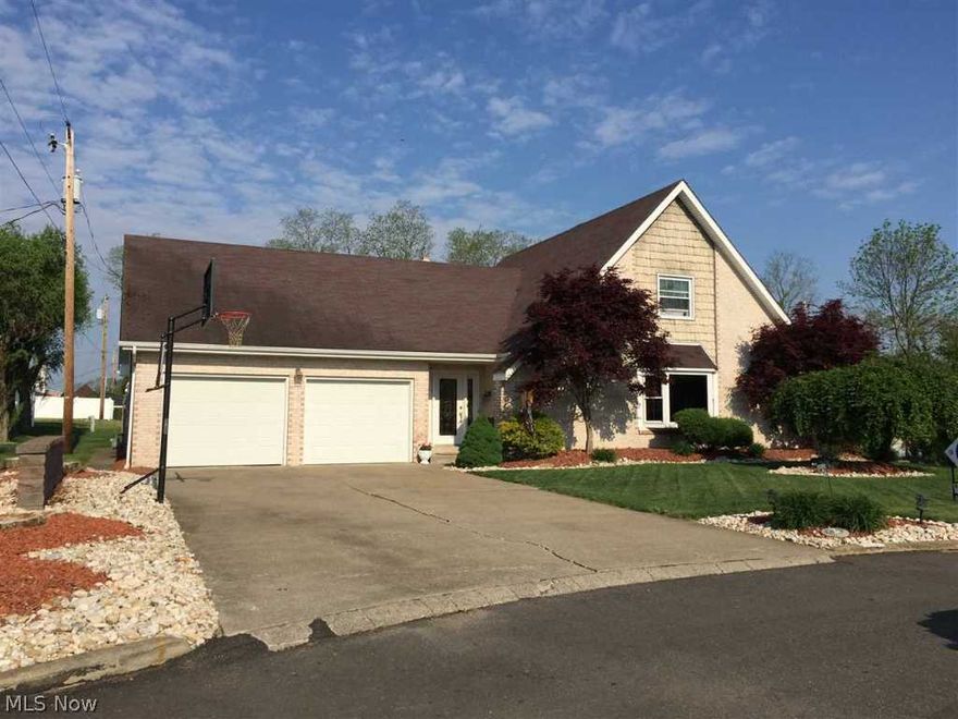 Unique custom built 4 bedroom home on a cul-de-sac. gorgeous inground pool and pool house. Bonus room could be office, exercise room , or a 5th bedroom.Batting cage.Retractable awning . Main level laundry.New pool liner 6/15.