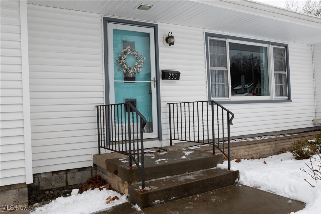 253 E Main Street, Canfield, Ohio image 2