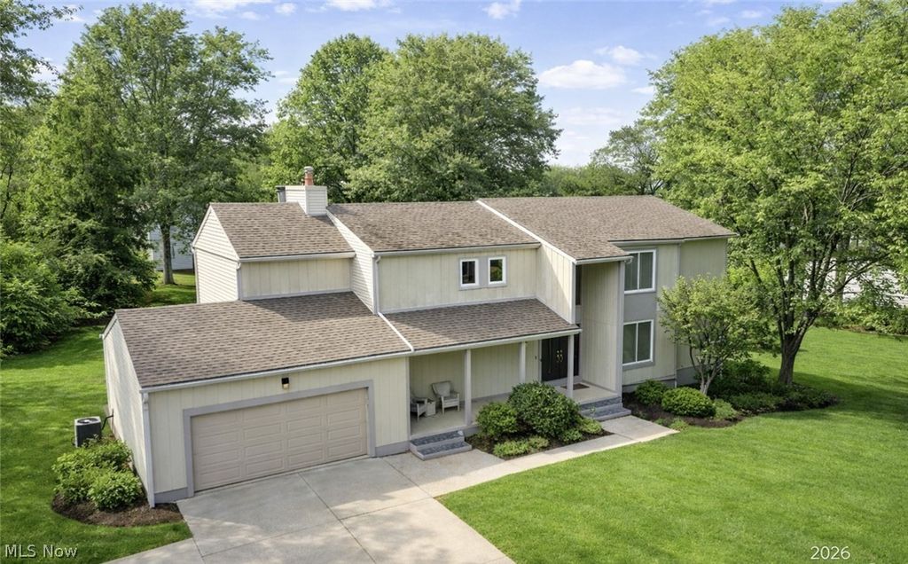 Photo of 483 Beaverbrook Drive, Akron, OH 44333 (MLS # 5201683)