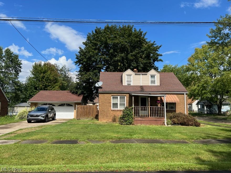 Welcome home to 2345 Sussex St SE, a charming Cape Cod on a corner lot in Warren! This home features 2 bedrooms, 1 bathroom, a detached 2 car garage, and a fully fenced back yard with tool shed. Call today for your private showing!