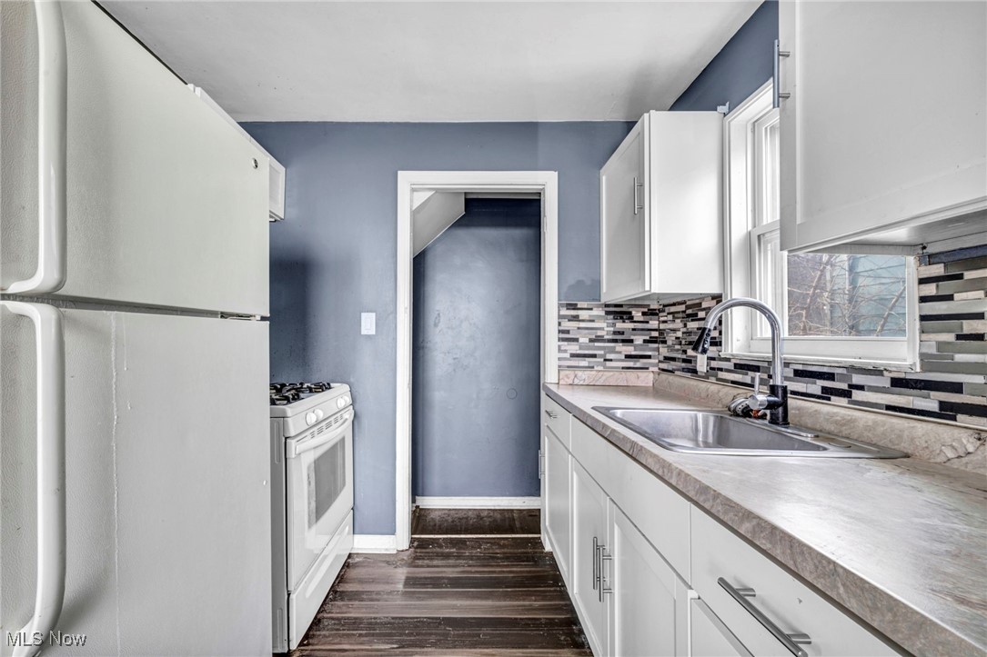 Cottage Hms Dev Cos Dunham Heights - Residential