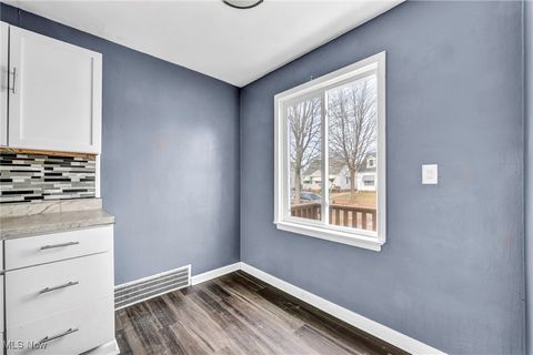 Tiny photo for 15404 Fernway Drive, Maple Heights, OH 44137 (MLS # 5178262)