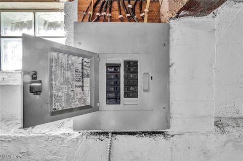 Tiny photo for 15404 Fernway Drive, Maple Heights, OH 44137 (MLS # 5178262)