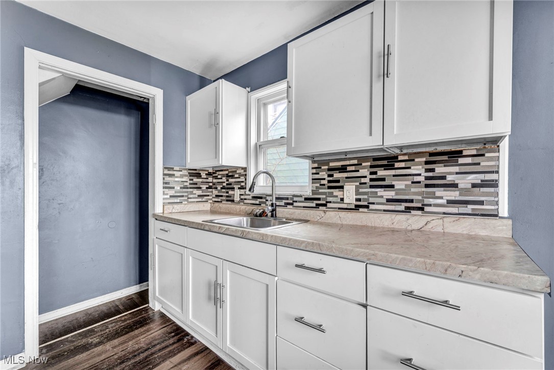 Cottage Hms Dev Cos Dunham Heights - Residential