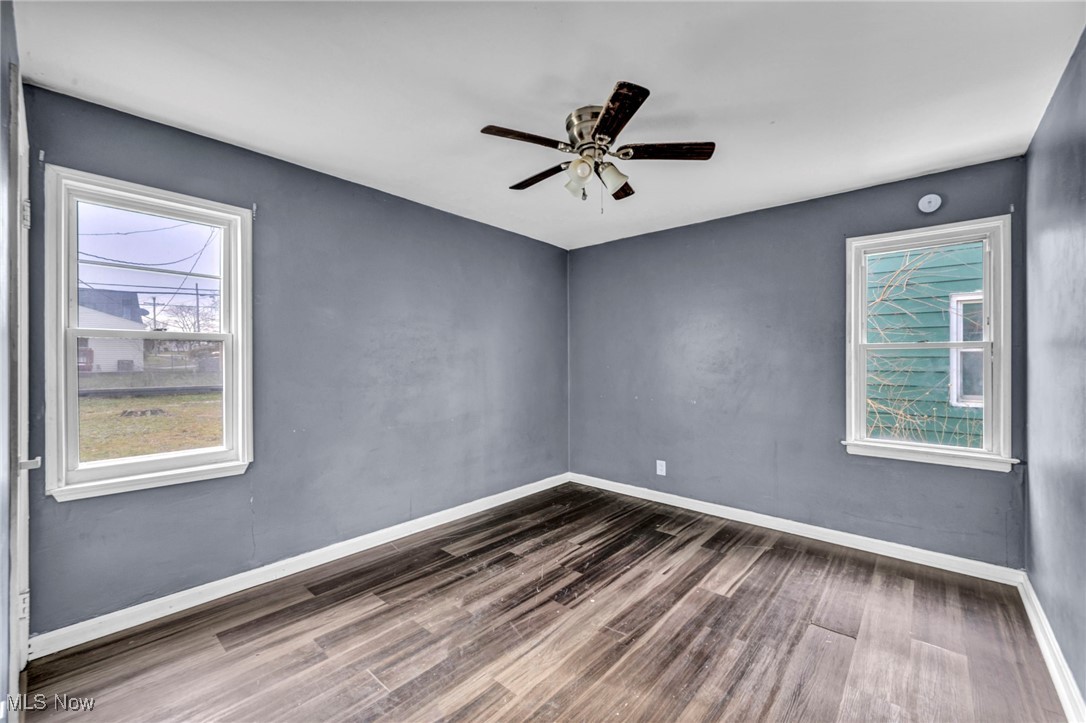 Cottage Hms Dev Cos Dunham Heights - Residential