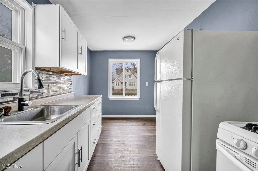 Cottage Hms Dev Cos Dunham Heights - Residential