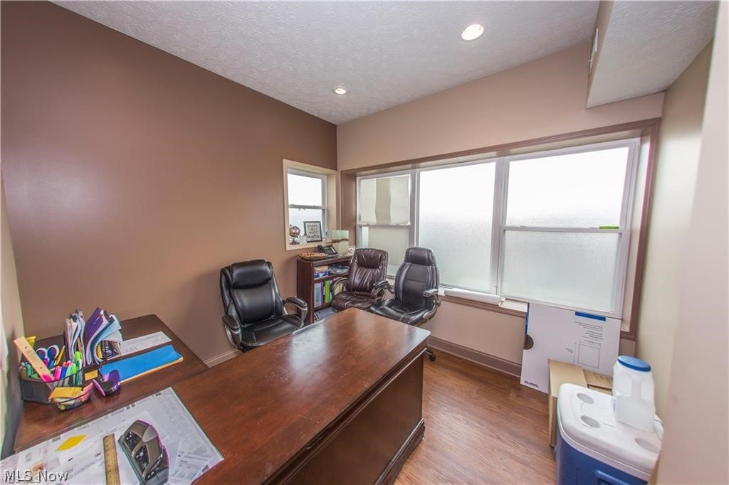 Canton - Commercial Sale