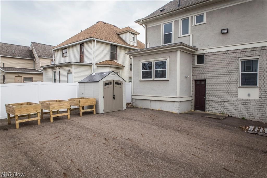 Canton - Commercial Sale