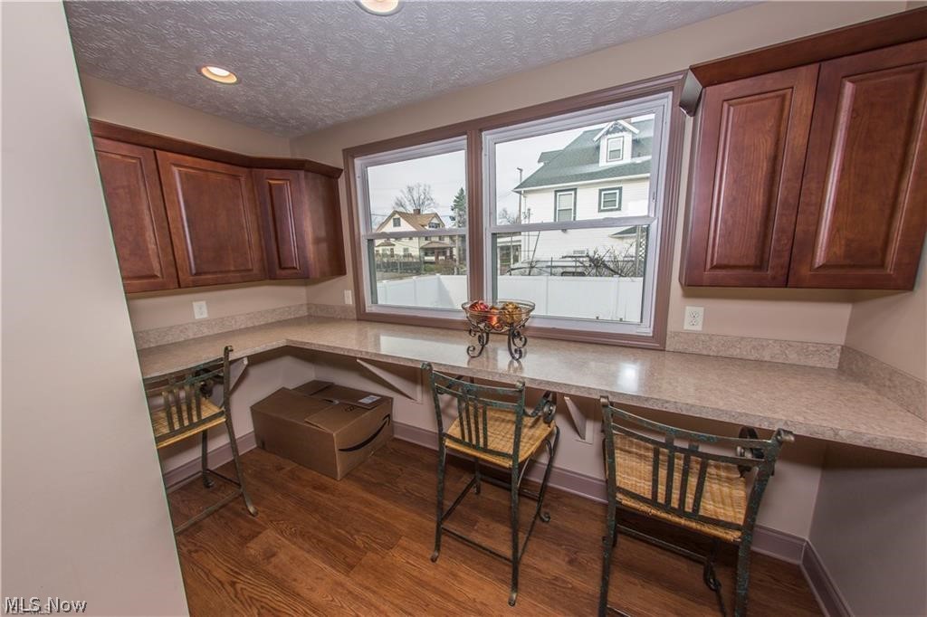 Canton - Commercial Sale