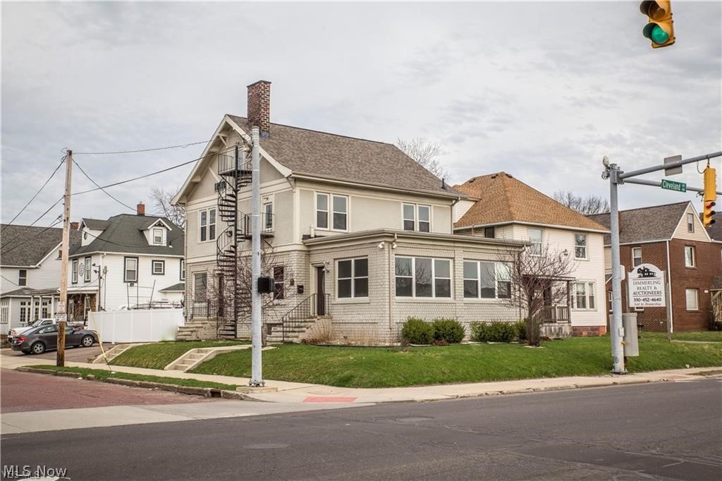 Canton - Commercial Sale