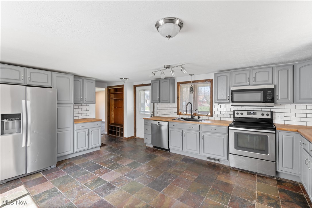 14754 Elton Street, Navarre, Ohio image 15