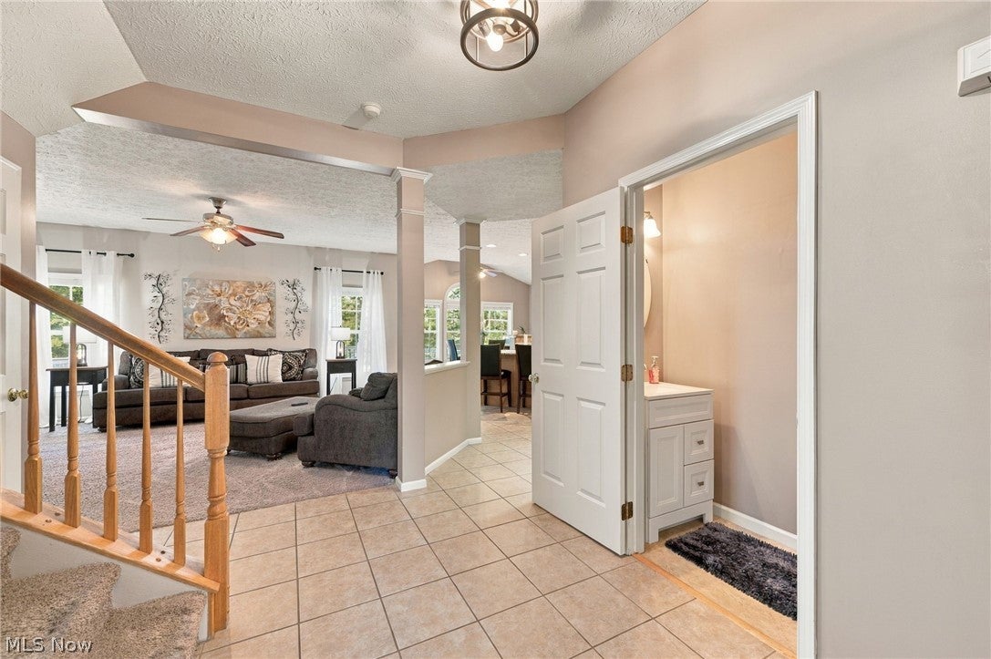 5812 Rosemont Way
