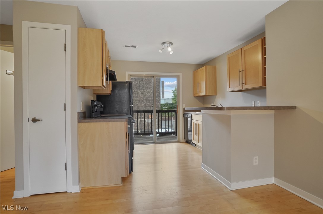 Montana Twnhse Dev - Residential