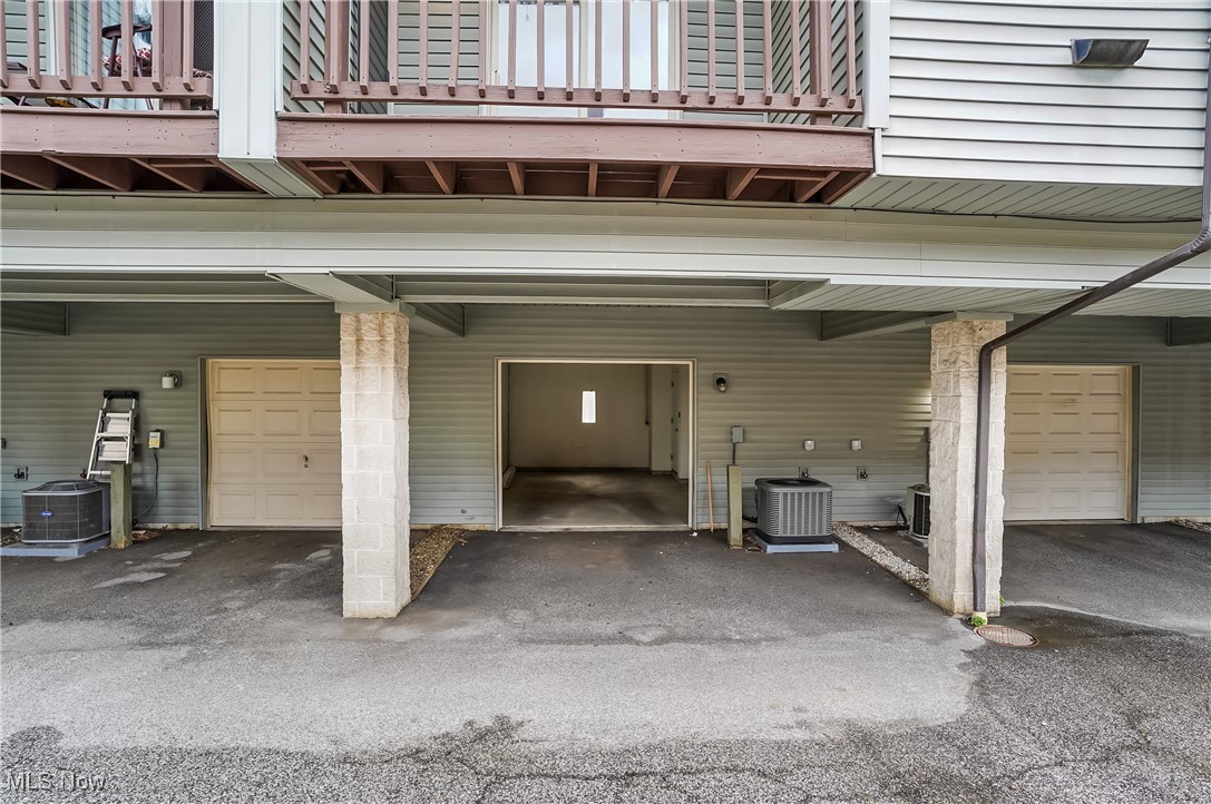 Montana Twnhse Dev - Residential