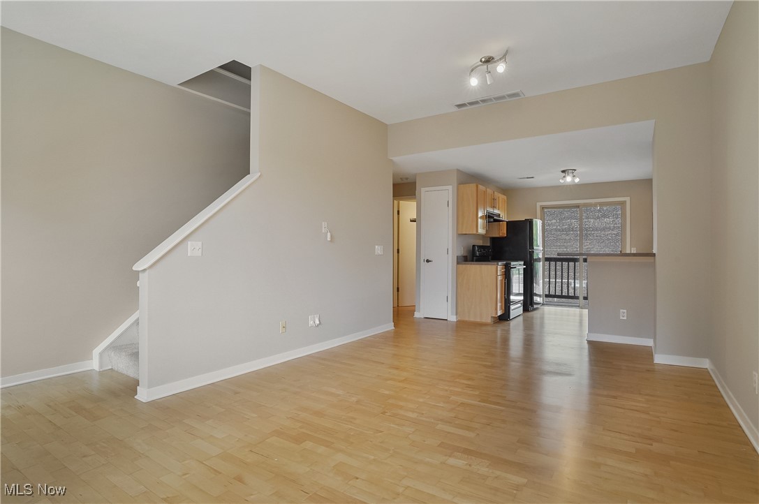 Montana Twnhse Dev - Residential