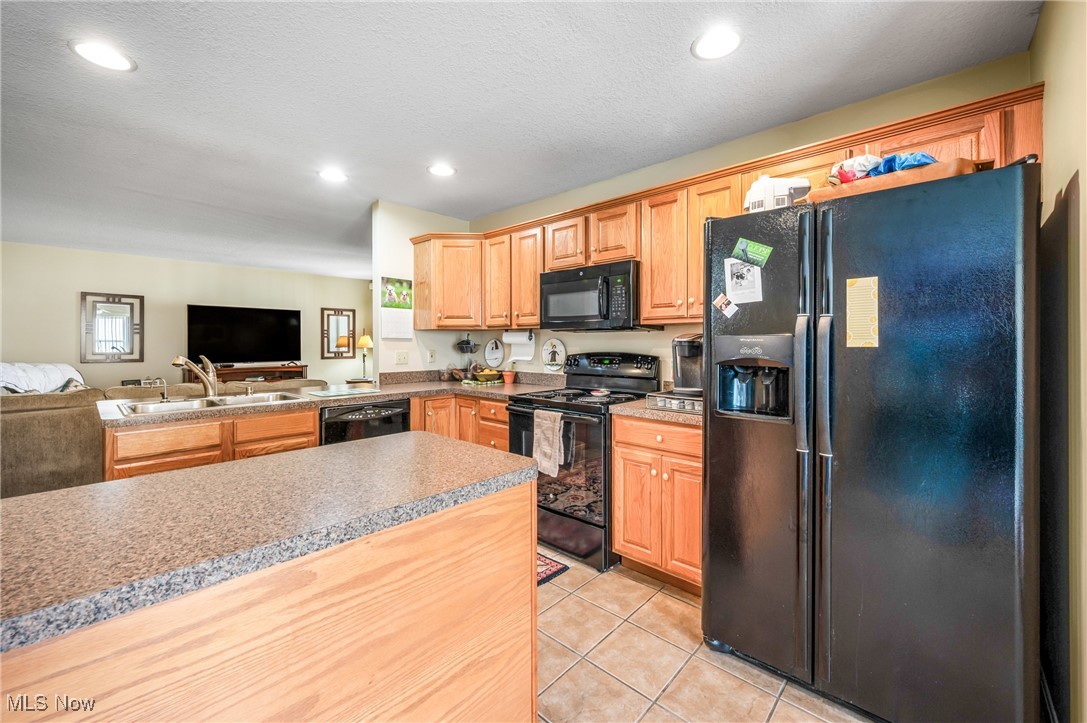 Youngstown, Ohio 44505, United States, 12 Bedrooms Bedrooms, ,8 BathroomsBathrooms,Residential,Active,94716