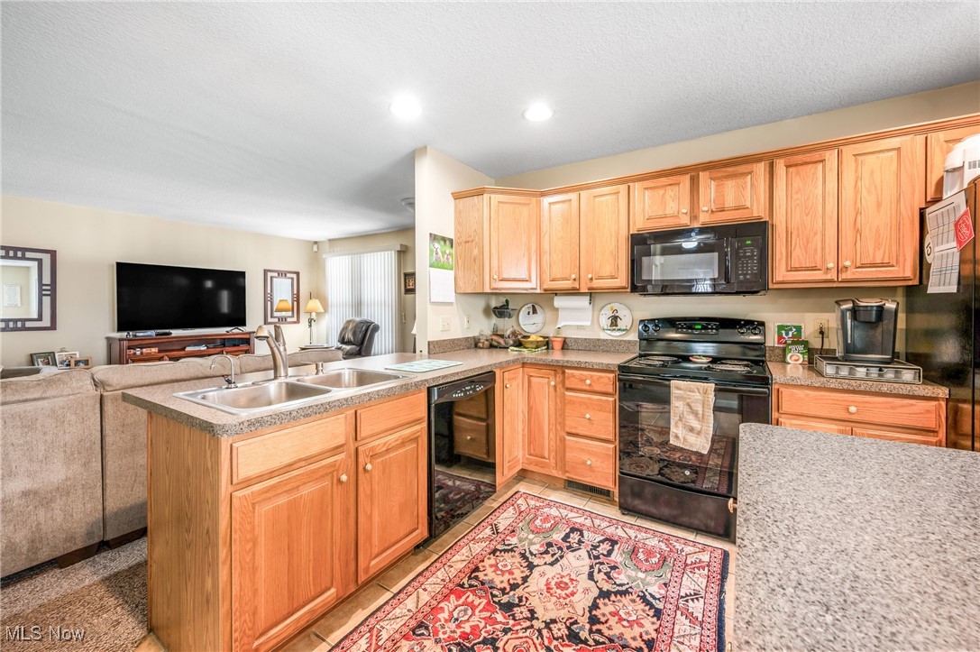 Youngstown, Ohio 44505, United States, 12 Bedrooms Bedrooms, ,8 BathroomsBathrooms,Residential,Active,94716