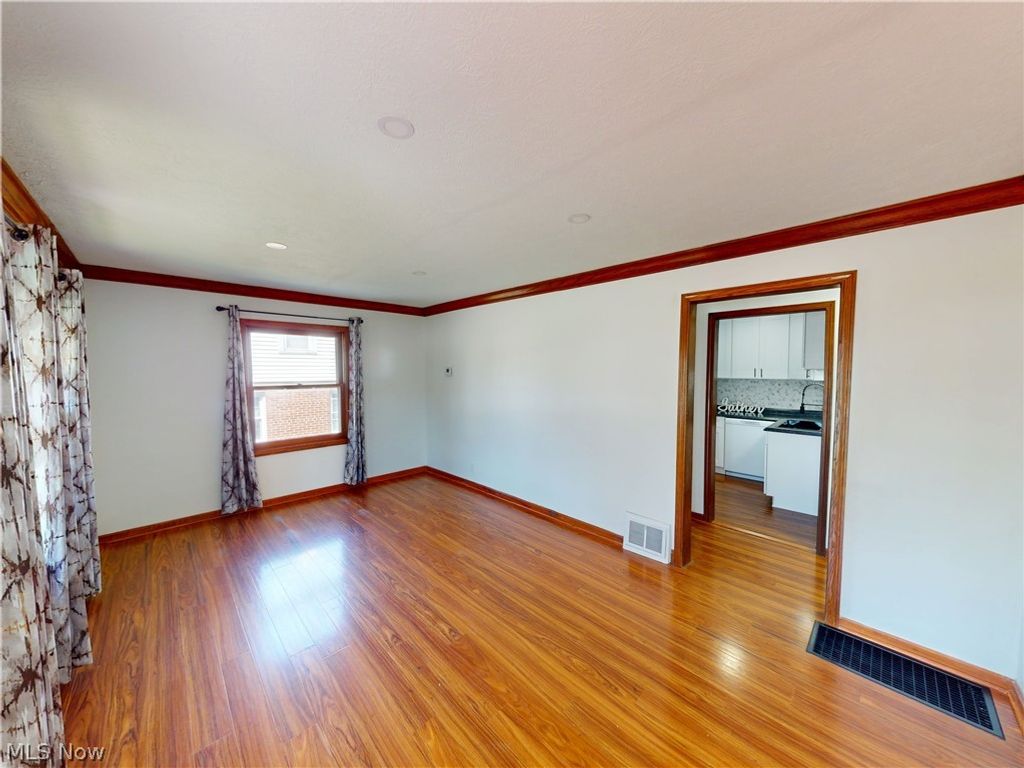 Photo of 133 Woolf Avenue, Akron, OH 44312 (MLS # 5199531)