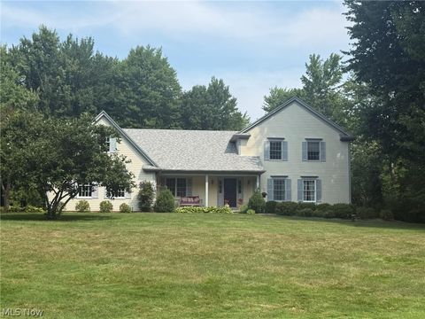 Homes For Sale - 698 Deep Woods Drive<br/> Portage County, Aurora, OH 44202