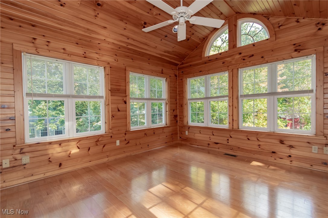 Little Mountain Park Estates 5 - Residential