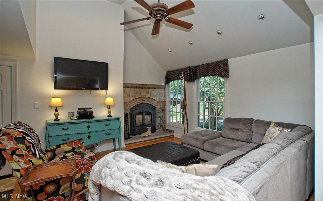 City/Willoughby Hills 06 - Residential