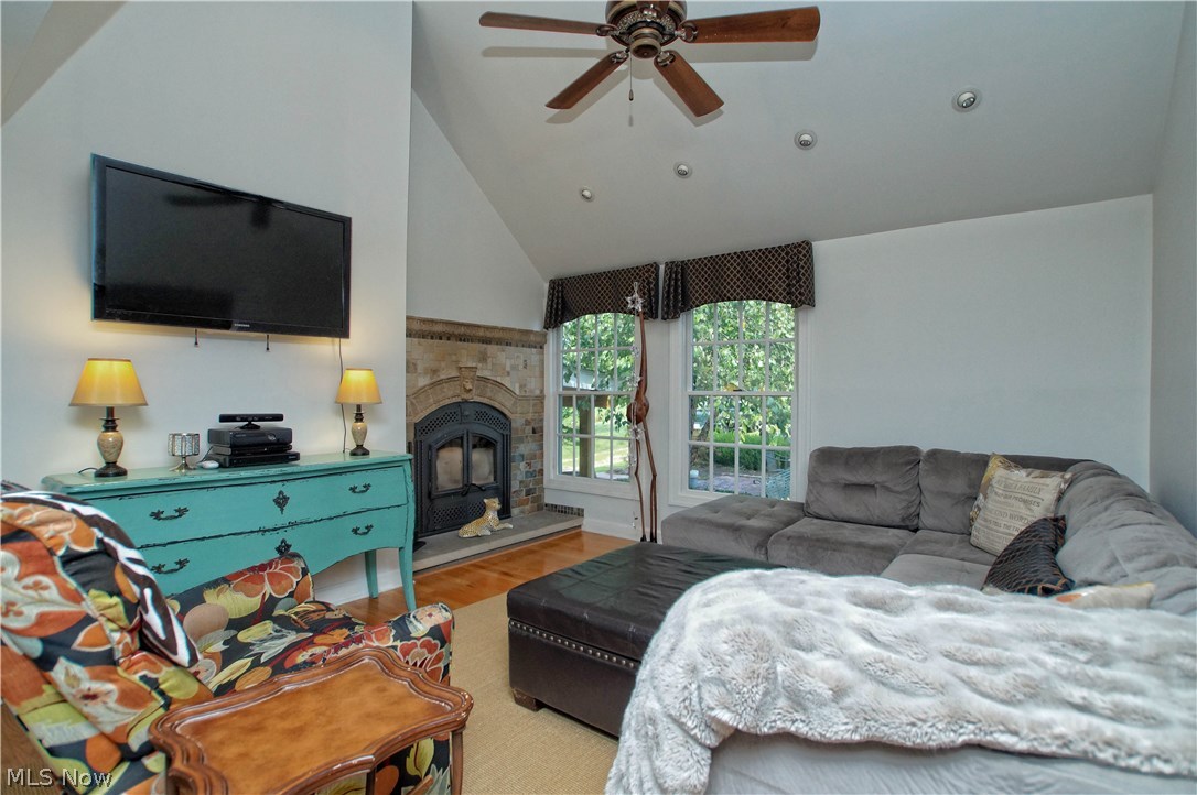 City/Willoughby Hills 06 - Residential