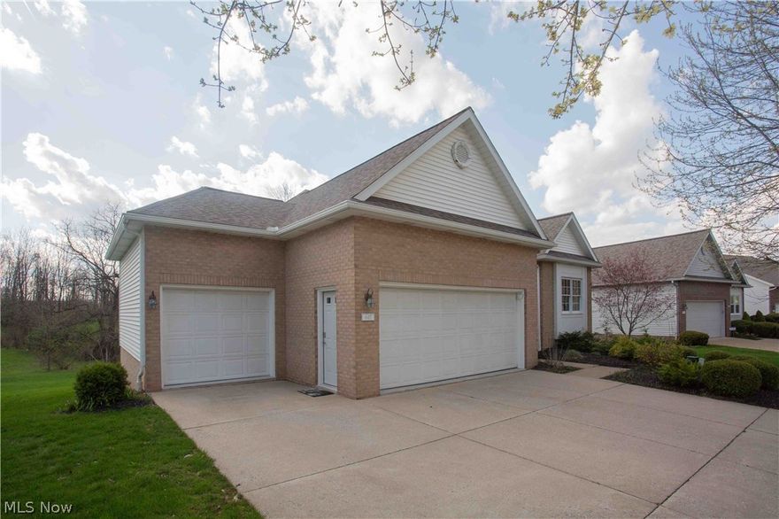 A ONE OF A KIND IN RIDGEWOOD! A custom-built ranch, single home condo with a 3-car garage! 4 bedrooms, 3 full baths. Laundry room on the main floor. Great room with gas, built-in fireplace. This open concept includes a dining room area, great for entertaining. Also, walk out your French door to the spacious deck, which includes a remote-operated SunSetter shade system. Main, first floor has natural wood and oak trim. 3 bedrooms and 2 full baths. The kitchen features quality oak cabinets, a gas stove, a refrigerator, and a dishwasher, and also provides an additional eating area.  
EXTRA BONUS...A walkout lower level with another complete living area...Great for multi-generational needs or visiting guests who will enjoy a full kitchen with eating area, complete with appliances. French door access directly onto a private patio. Bedroom with a walk-in closet. Full bath. This lower level has immense additional storage space! Don't miss this one of a kind custom built home in Ridgewood.