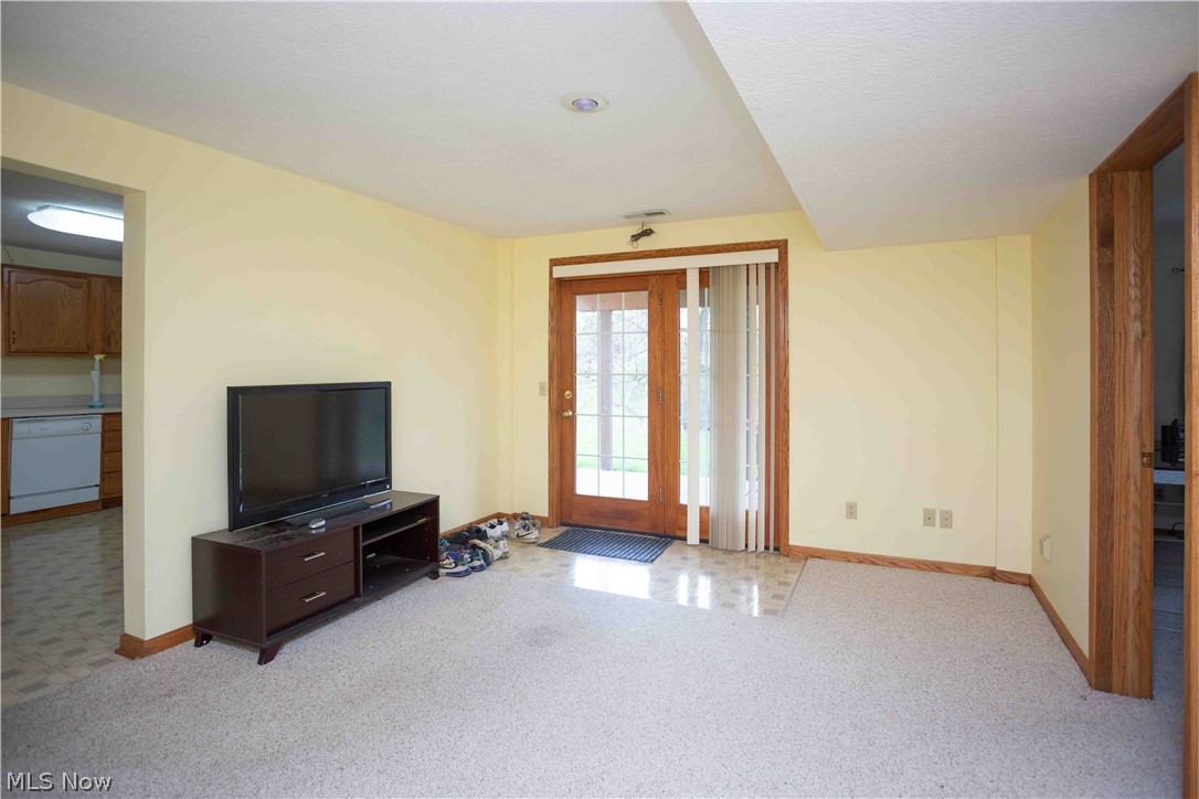 Ridgewood Condo - Residential