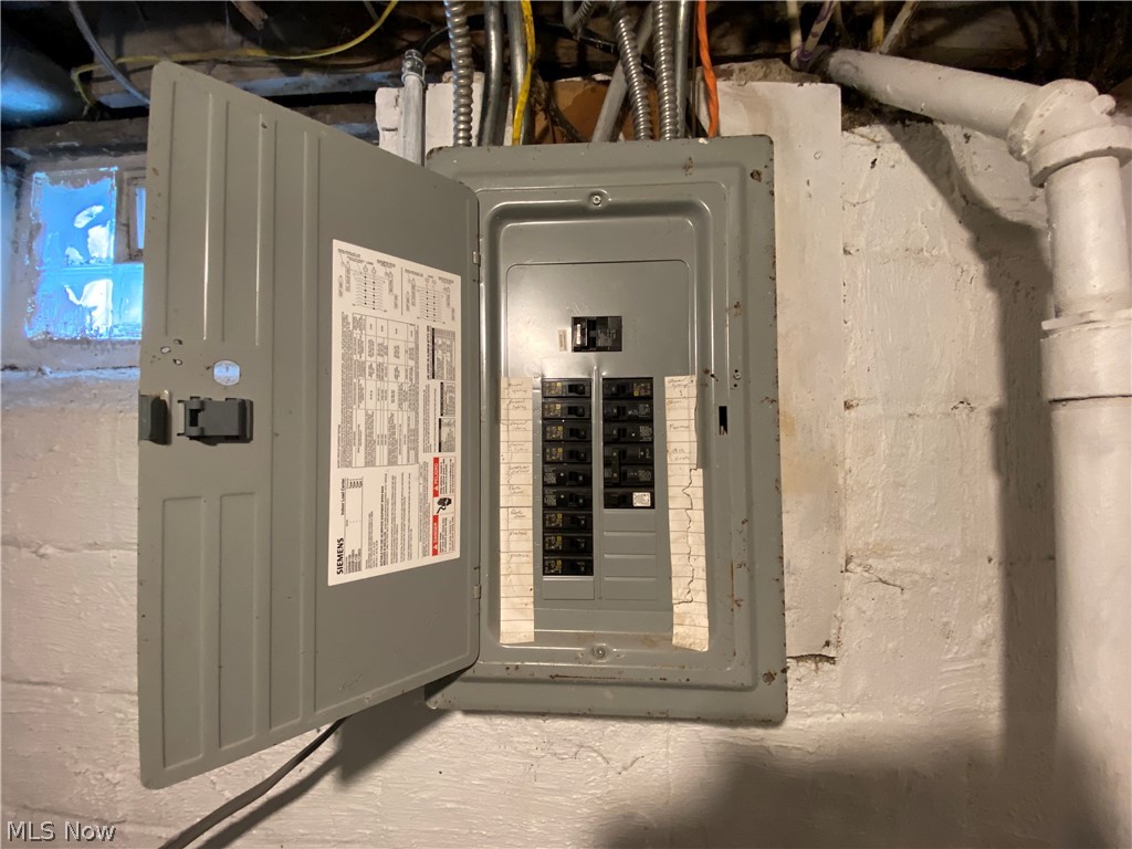 Crawford Realty Co Maple Heights - Residential