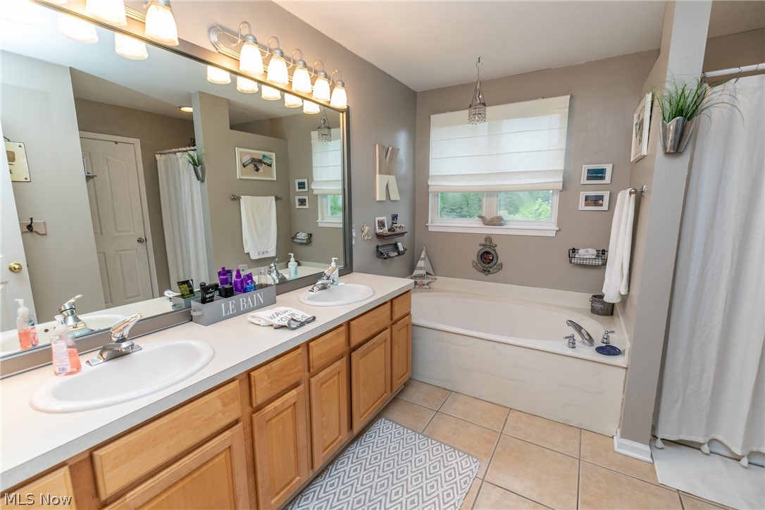 Lakeside Vlgs 04e - Residential