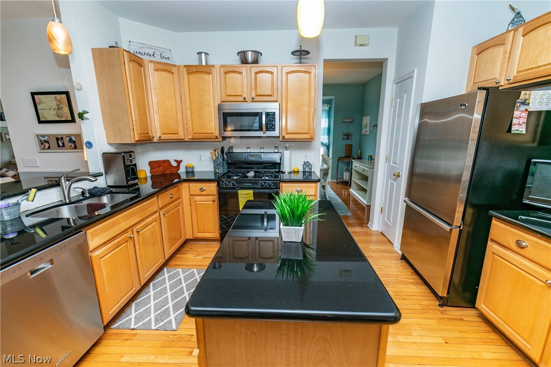 Lakeside Vlgs 04e - Residential