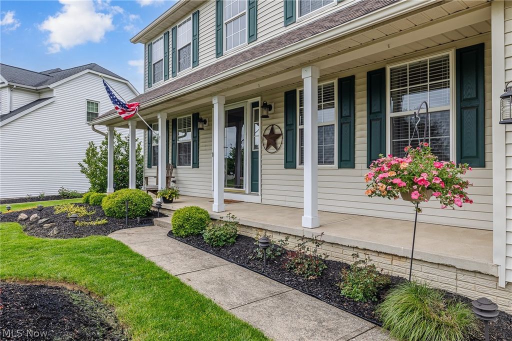 Photo of 546 Brookstone Court, Copley, OH 44321 (MLS # 5210301)