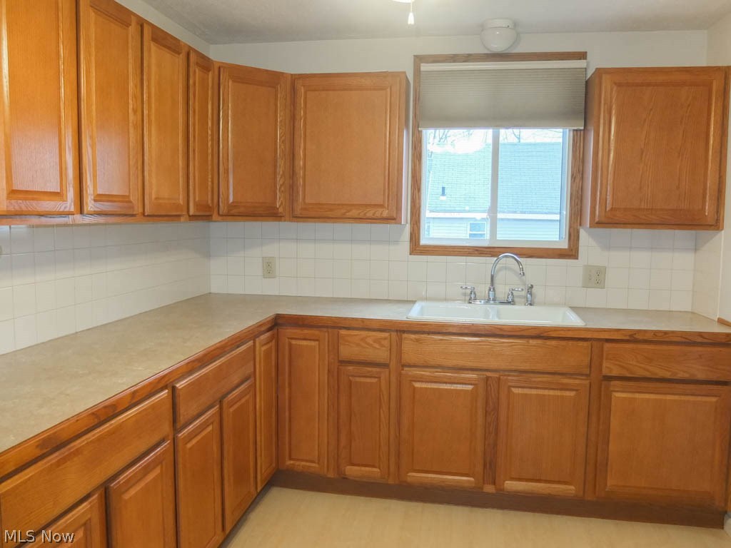 Downs & Hintons 02 Acreage A - Residential