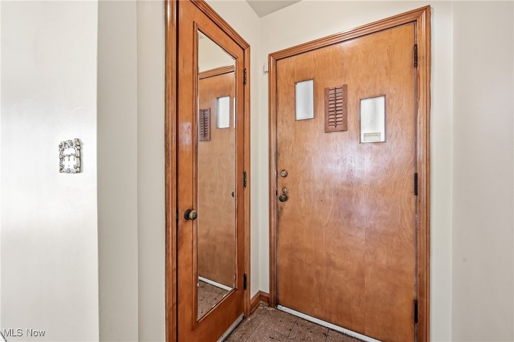 Photo of 1727 Lexington Avenue NW, Warren, OH 44485 (MLS # 5165773)