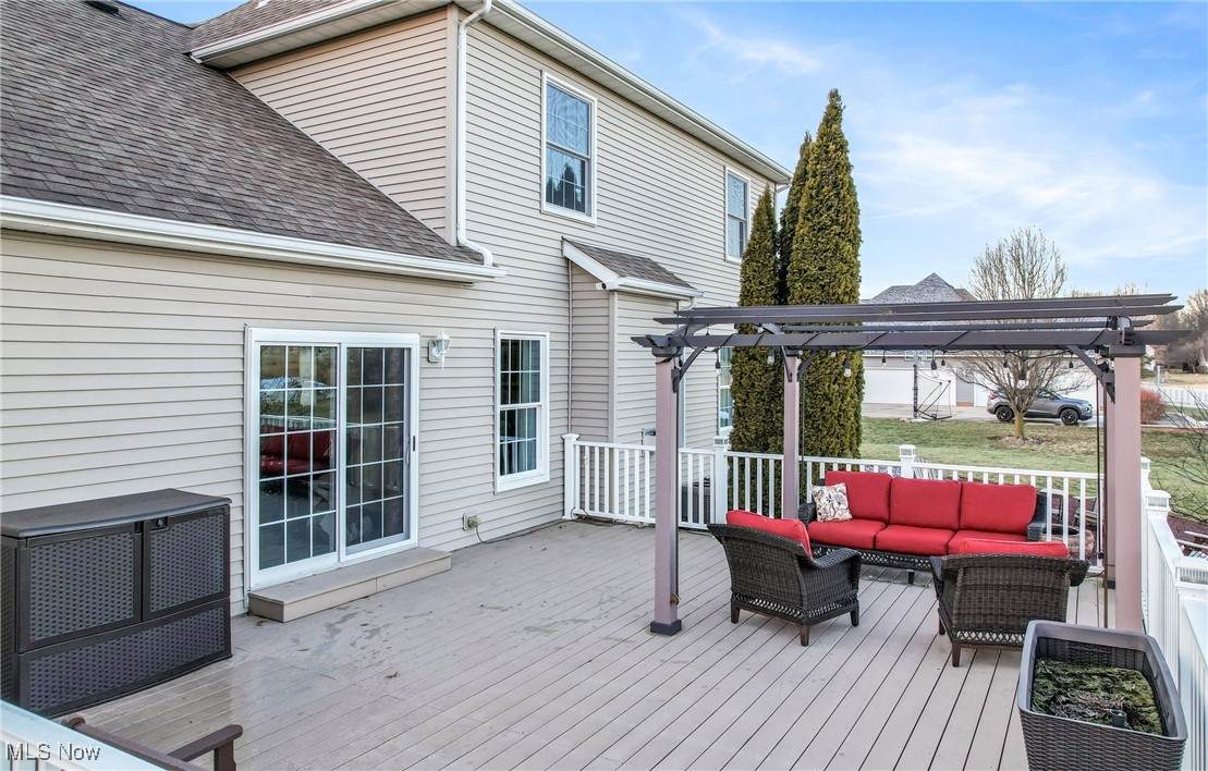 6378 Brianna Way, Warren, Ohio image 38