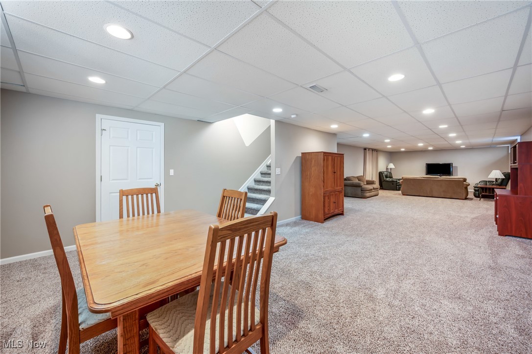 6378 Brianna Way, Warren, Ohio image 34